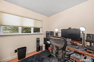 15 4 Brooks Cir, Stamford, CT 06903 - Photo 25