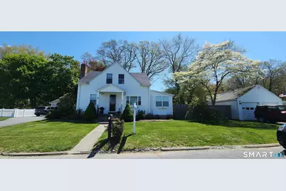 1 Middle Street, Waterford, CT 06385 - Photo 1