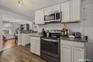 1 Middle St, Waterford, CT 06385 - Photo 21