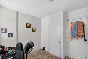 120 Bond St, Hartford, CT 06114 - Photo 17