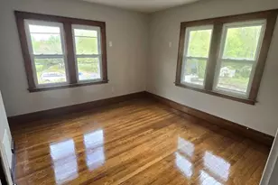 377 W Wolcott Ave, Windsor, CT 06095 - Photo 5