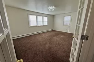 37 Elizabeth Ann Dr, New Haven, CT 06512 - Photo 7