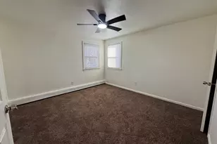 37 Elizabeth Ann Dr, New Haven, CT 06512 - Photo 13