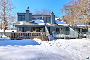 208 Plymouth Colony, Branford, CT 06405 - Photo 3