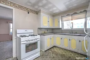 84 Hodge Ave, Ansonia, CT 06401 - Photo 21