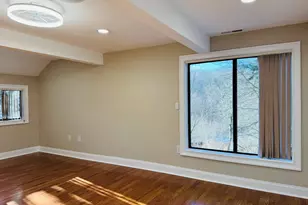 2 Highland Square, Avon, CT 06001 - Photo 27