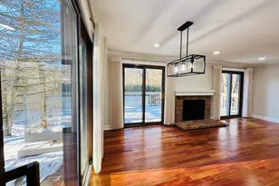 2 Highland Square, Avon, CT 06001 - Photo 15