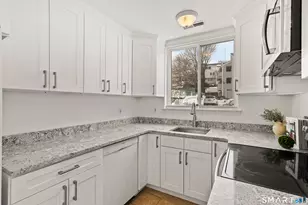 119 Rowayton Woods Dr, Norwalk, CT 06854 - Photo 11