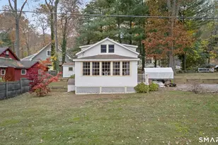 15 Hazen St, Chester, CT 06412 - Photo 1