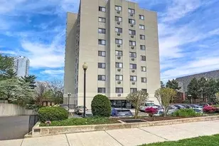 51 Schuyler Ave, Stamford, CT 06902 - Photo 1