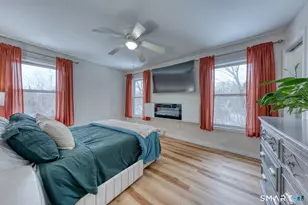 13 Young St, East Hampton, CT 06424 - Photo 17