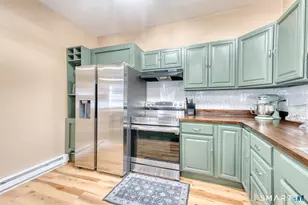 13 Young St, East Hampton, CT 06424 - Photo 3