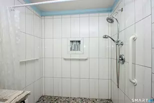 25 Dacosta Dr, Newington, CT 06111 - Photo 19