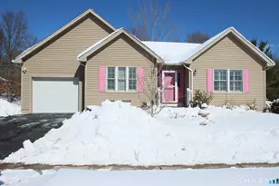 25 Dacosta Dr, Newington, CT 06111 - Photo 1