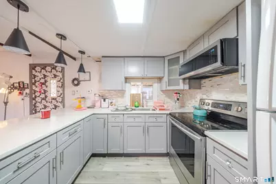 93 Shawnee Road, East Hartford, CT 06118 - Photo 11