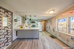 93 Shawnee Rd, East Hartford, CT 06118 - Photo 9