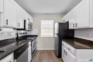 680 Hope St, Stamford, CT 06907 - Photo 7