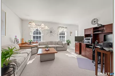 19 Woodside Way, Bristol, CT 06010 - Photo 5