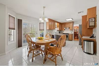 19 Woodside Way, Bristol, CT 06010 - Photo 15