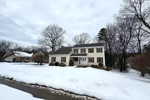 19 Woodside Way, Bristol, CT 06010 - Photo 3