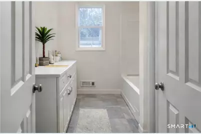 12 Frances Street, Montville, CT 06382 - Photo 3