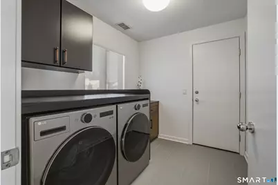 9 Loop Road, Clinton, CT 06413 - Photo 17