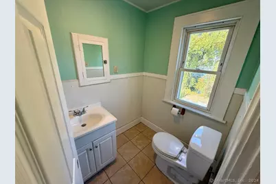 26.5 Bridgeport Avenue, Milford, CT 06460 - Photo 9