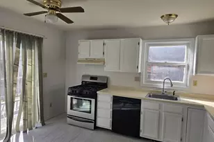 157 Jackson St, Ansonia, CT 06401 - Photo 3