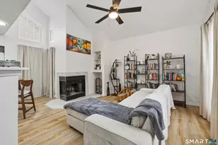 299 Carriage Crossing Ln, Middletown, CT 06457 - Photo 5