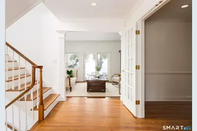 377 Main Street #APT 17, New Canaan, CT 06840 - Photo 3