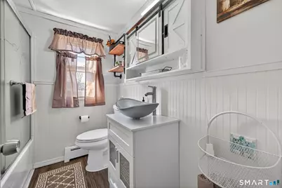 2 John Avenue, Waterford, CT 06375 - Photo 13