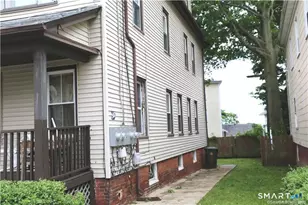 21 Williams St, New London, CT 06320 - Photo 3