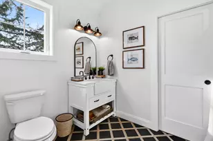 24 Church St, Old Saybrook, CT 06475 - Photo 19