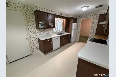 233 Conrad Street, Naugatuck, CT 06770 - Photo 5