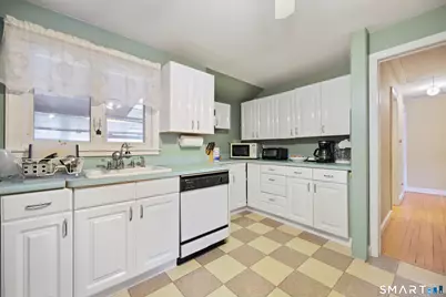 249 Wheeler Park Avenue, Fairfield, CT 06825 - Photo 11