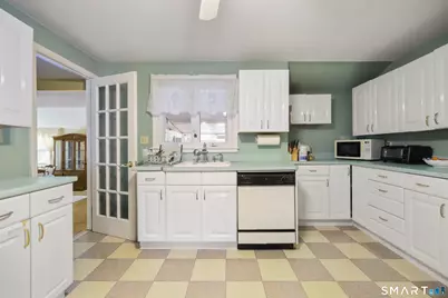 249 Wheeler Park Avenue, Fairfield, CT 06825 - Photo 9