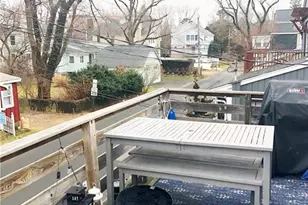 93 French St, Fairfield, CT 06824 - Photo 11