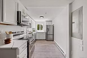 34 Pleasant St, Plainfield, CT 06374 - Photo 1