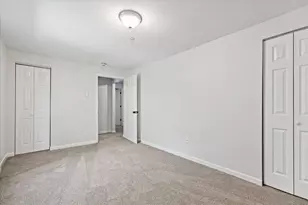 34 Pleasant St, Plainfield, CT 06374 - Photo 15