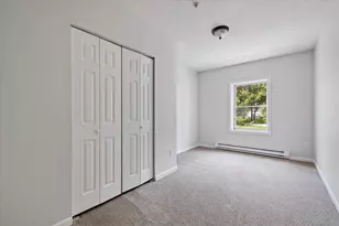 34 Pleasant St, Plainfield, CT 06374 - Photo 9