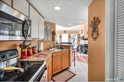 44 Carriage Crossing Lane #44, Middletown, CT 06457 - Photo 13