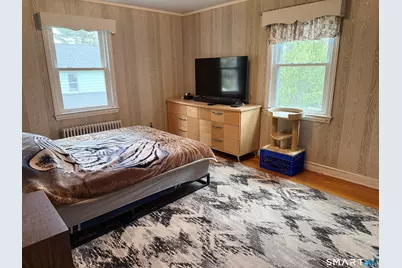 75 Westville Avenue, Danbury, CT 06810 - Photo 15