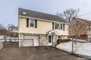 46 Oakleaf St, Bridgeport, CT 06606 - Photo 1