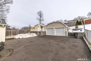 46 Oakleaf St, Bridgeport, CT 06606 - Photo 3