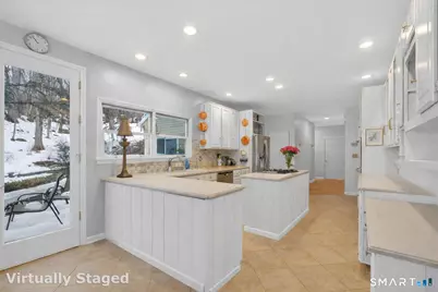 123A Peaceable Street, Redding, CT 06896 - Photo 5