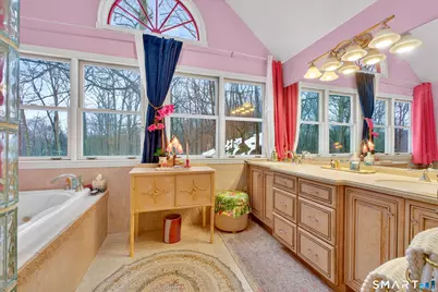 123A Peaceable Street, Redding, CT 06896 - Photo 21