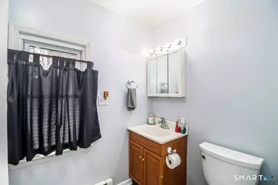 2 Reeds Lane, Stratford, CT 06614 - Photo 9