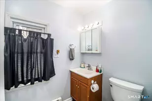 2 Reeds Ln, Stratford, CT 06614 - Photo 9