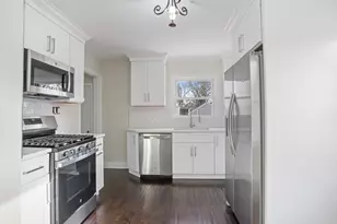 3125 Old Town Rd, Bridgeport, CT 06606 - Photo 3