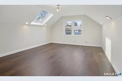 3125 Old Town Road, Bridgeport, CT 06606 - Photo 9